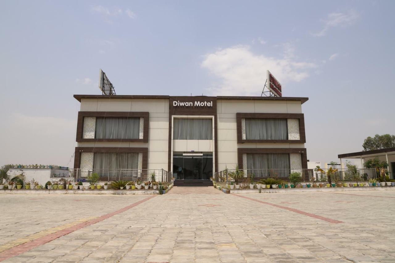 Diwan Hotel And Restaurant Surkhi Exterior foto
